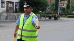Неподкупният полицай пак отказа рушвет