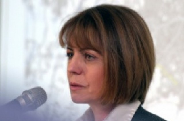 От 2500 спирки на градския транспорт в София, на 1002 има поставени навеси