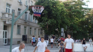 Стрийтбол с много хипхоп във Варна