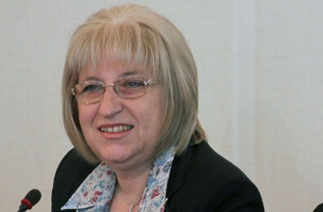 Цецка Цачева е оптимист за изграждането на АЕЦ Белене