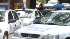 Ученици се биха за бутилка уиски