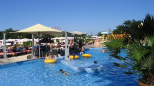 Глобяват за липса на меню на български