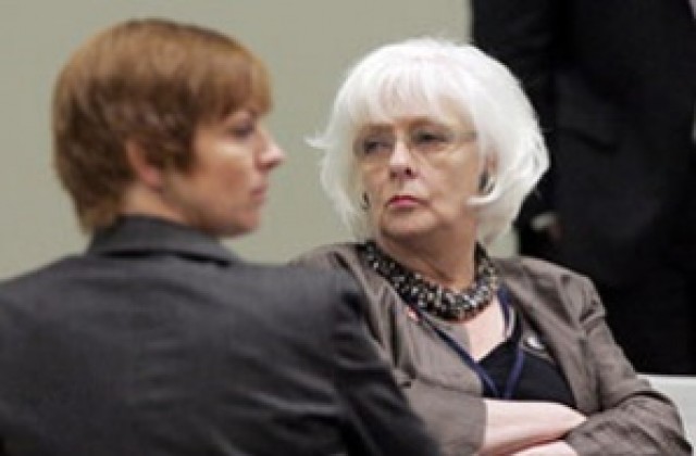 Премиерката на Исландия се венча за приятелката си