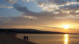 Хиляди посрещнаха Джулая на морския бряг