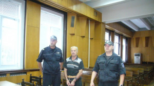 19 години затвор за убиеца на полицая