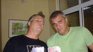 Милионери фалираха Шведска маса