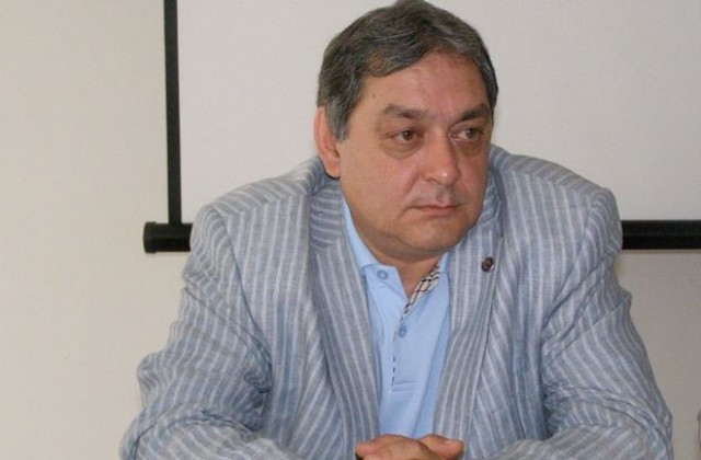 Все повече лекари напускат България