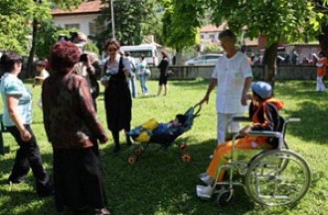 Перник е домакин на фестивал на хората с увреждания