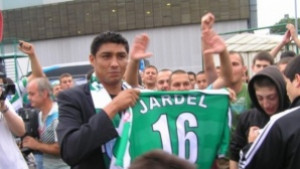 Триразови занимания за Марио Жардел