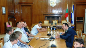 Още два басейна за Бургас
