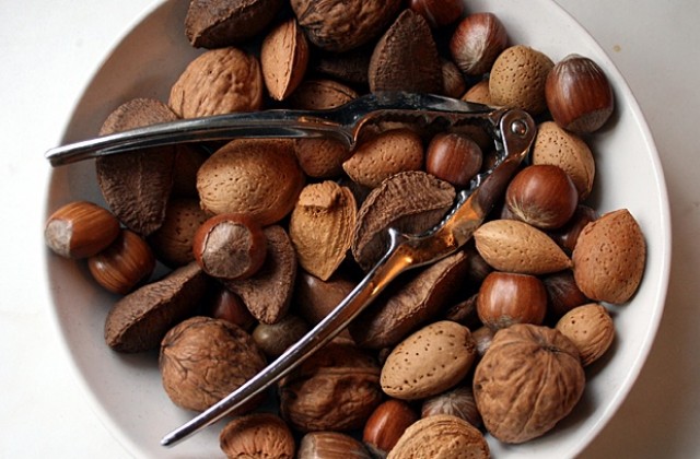 Ядките на закуска пазят мозъка