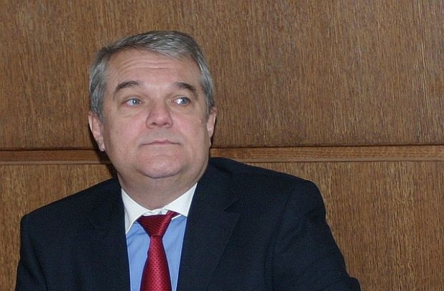 Румен Петков настоя за пари за борба с комарите