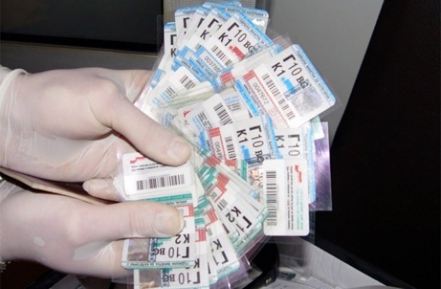 Откриха 500 000 фалшиви винетки в печатница във Велико Търново