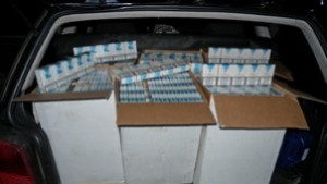 Полицаи иззеха 3710 кутии безакцизни цигари