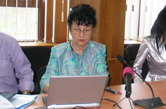 Министър Борисова: Елховската болница няма да бъде закрита