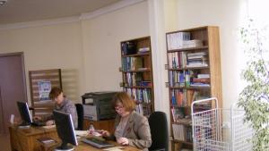 Ценни книги постъпват днес в библиотеката