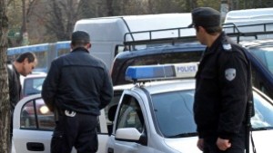 Маскирани нападнаха пенсионери в дома им