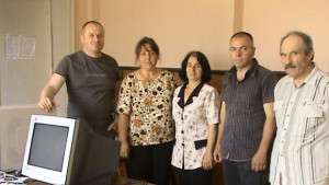 Депутат дари компютър на читалището в с Изгрев