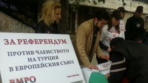 Над 11 000 подписа в Добричко за референдум против членството