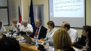 Тотю Младенов обсъди пенсионната реформа на кръгла маса във Враца