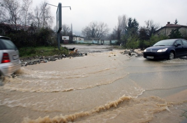В Никопол ще оценяват щетите от проливните дъждове