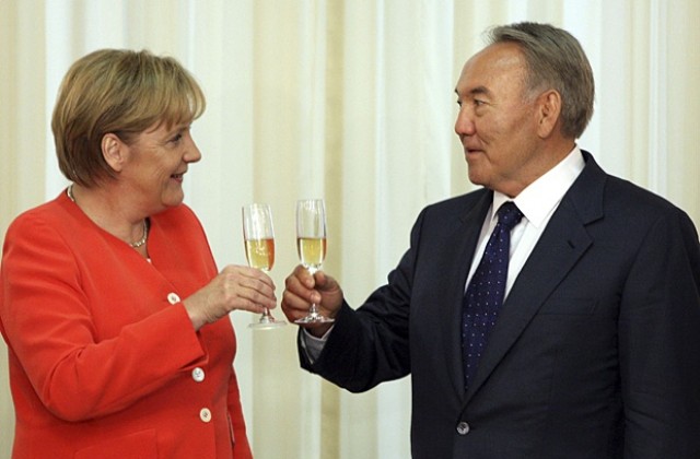 Германия и Казахстан сключиха споразумения за милиарди евро