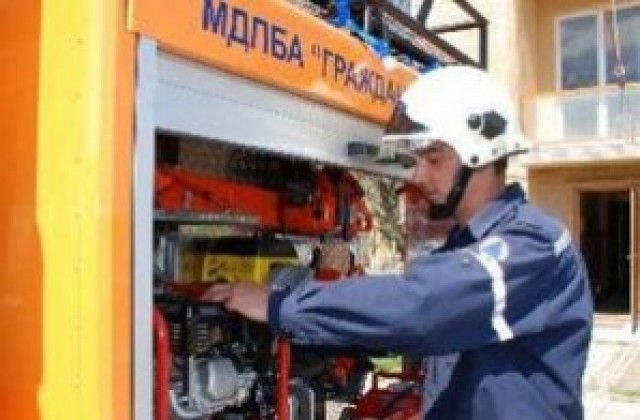 Не стигат спасители за Гражданска защита
