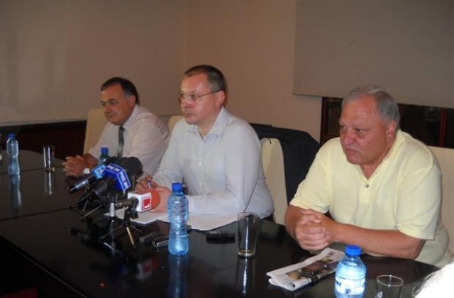 Станишев: Очаква ни Бойкова зима