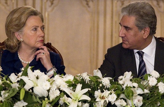 Клинтън обяви в Исламабад проекти за американска помощ за Пакистан