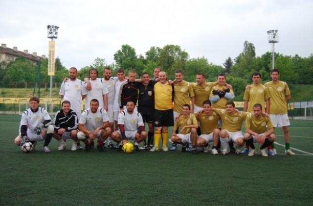 Теглят жребия за финала на Аматьори срещат професионалисти