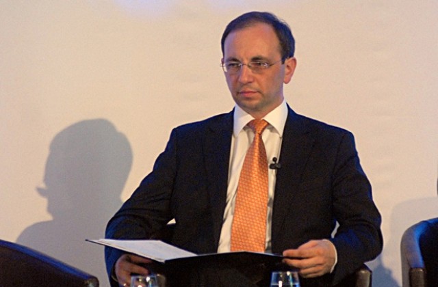 Само 5% ще са съкращенията в администрацията според Николай Василев