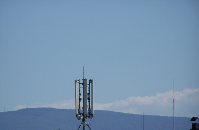РИОКОЗ ще проверява опасни ли са антените на мобилните оператори