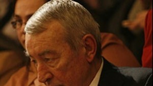 В Плевен направиха траурен кът в памет на Дончо Цончев