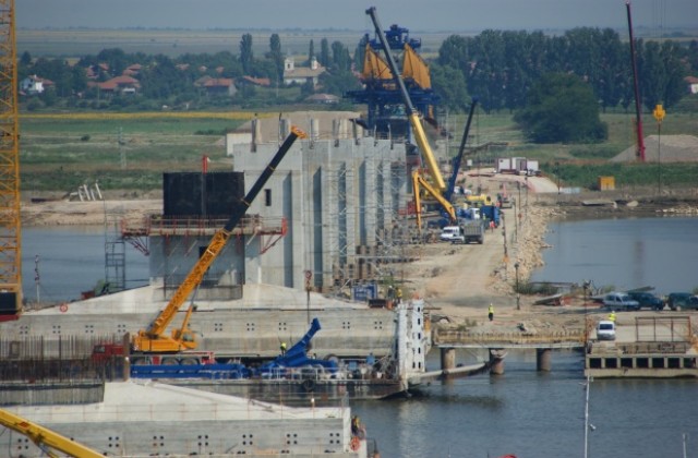 Спазват се сроковете за Дунав мост-2