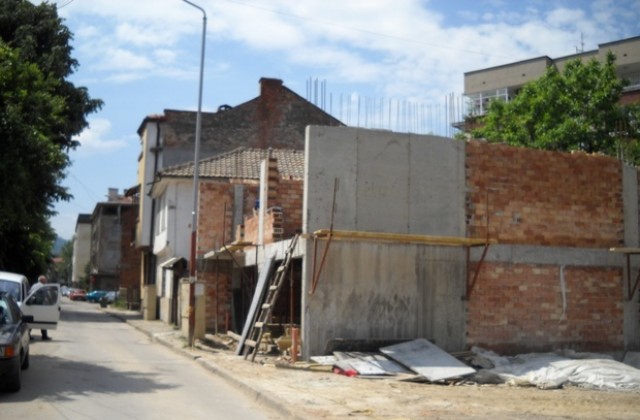 Затварят Опълченска