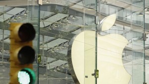 Apple пусна устройство което обезсмисля мишката
