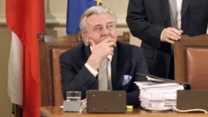 Сините ще искат оставки ако не бъде изготвен план за
