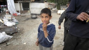 Прибират просещите деца в домове