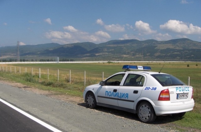 Пренасочват товарните автомобили, движещи се по пътя София-Бургас