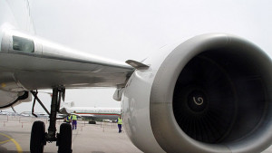 Пропукано стъкло забави полет на България еър от Русия за