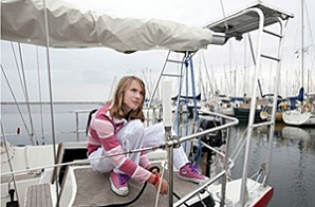 14-годишна мореплавателка тръгва на обиколка около света