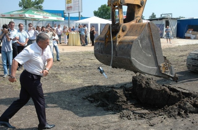 Практис идва в Хасково след 215 дни