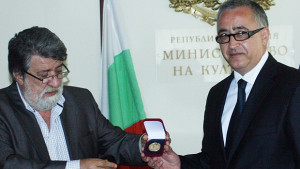 Вежди Рашидов награди със Златен век Сергей Манасарян