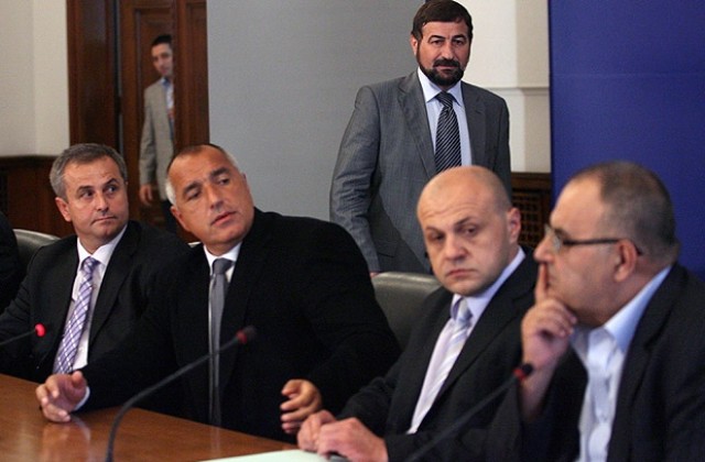 Правителството се отчете: начало на реформи и лошо наследство