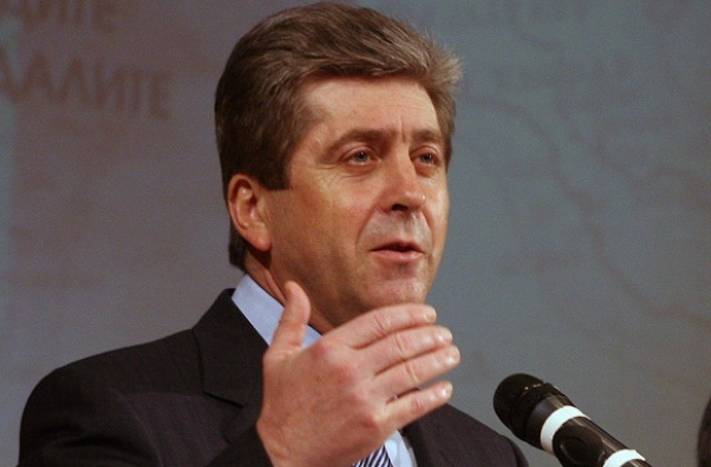 Първанов и Ангелов участват в празника на ВМС