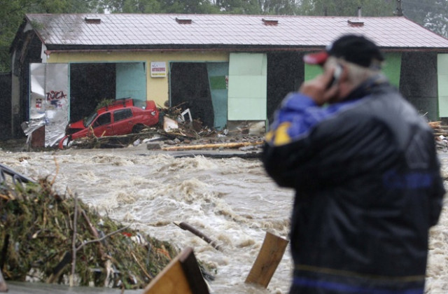 Наводнения отнеха живота на 8 души в Полша, Германия и Чехия