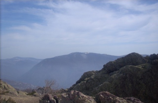 В класацията за символ на Сливен води Природен парк Сините камъни