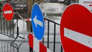 Лъвов мост остава затворен за автомобили