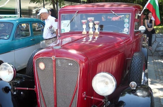 Представят ретро возила на парад в Аксаково