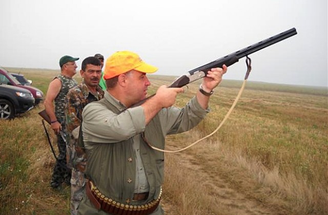 Министър Найденов: Обявяваме война на бракониерите